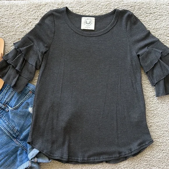 Grey Tiered Ruffle Sleeve Top - Picture 7 of 8